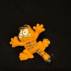 Garfield pin vintage